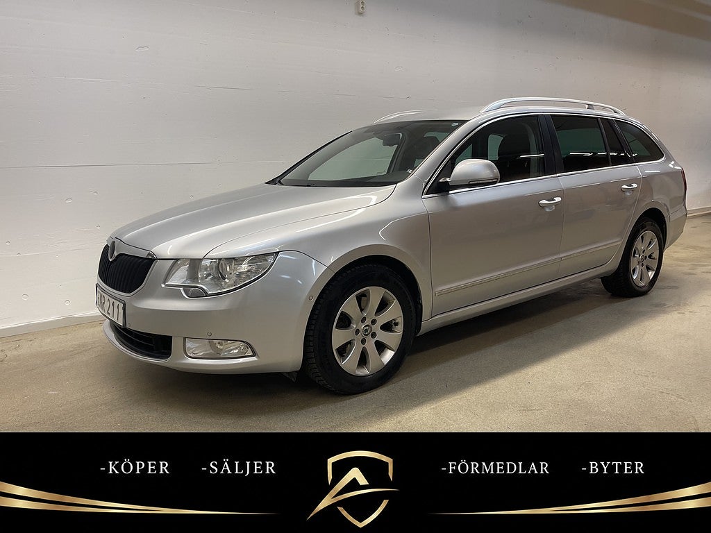 Skoda Superb Kombi 2.0 TDI 4x4 Elegance Kamrem bytt Dragkrok Nybesik