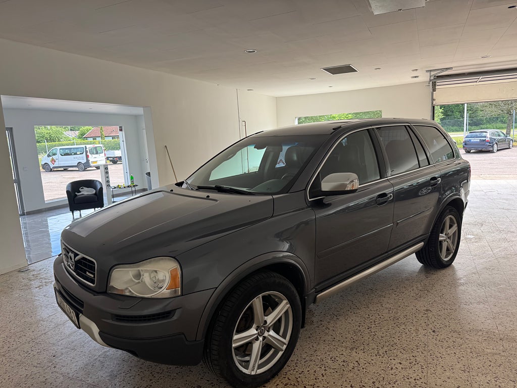 Volvo XC90  D5 AWD automat välvårdad Sport 