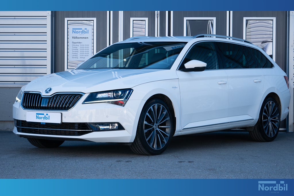 Skoda Superb 2.0 TSI 4x4 L&K Business Värmare Skinn Drag Kamera Navi