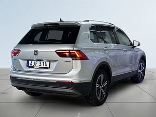 Volkswagen Tiguan 2.0 4Motion GT Drag Dvärm Kamera Psens Massage S/V-hjul – bild 6
