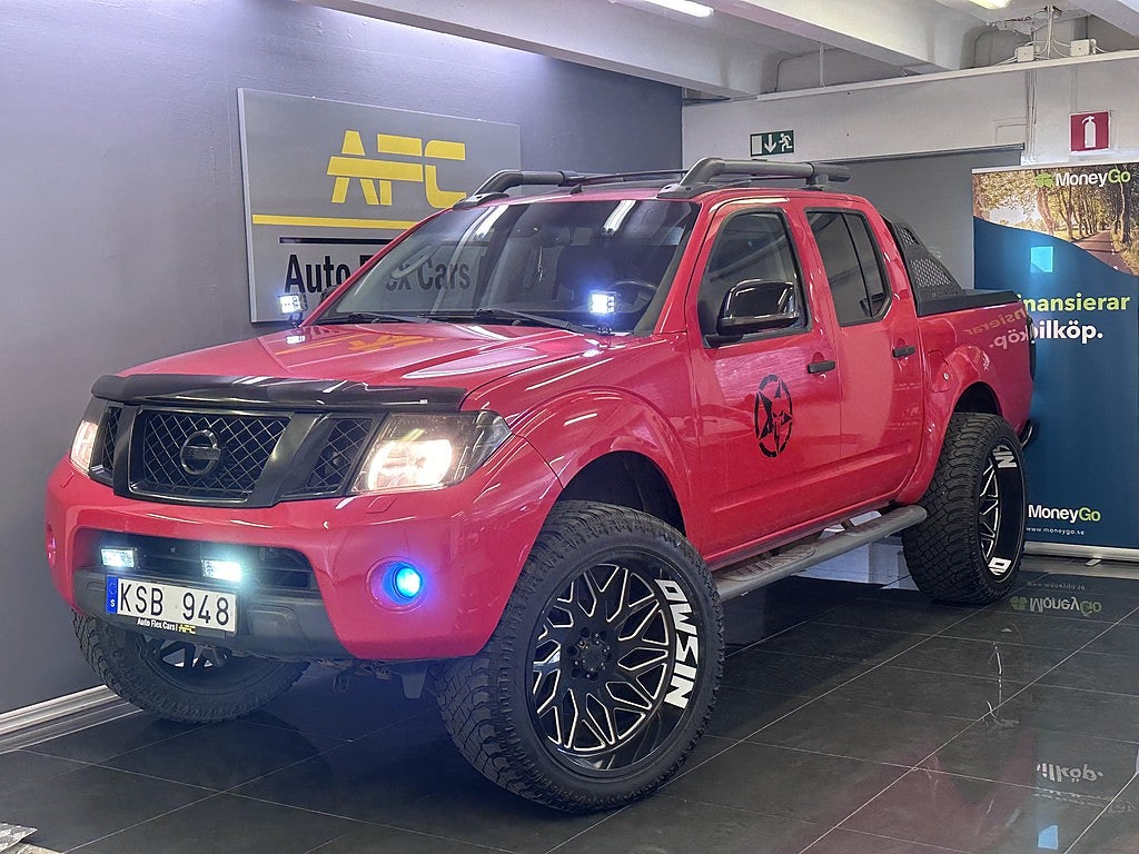 Nissan Navara Dubbelhytt 2.5 dCi 4x4 | BOSE | TAKLUCKA | LIFTAD | GPS