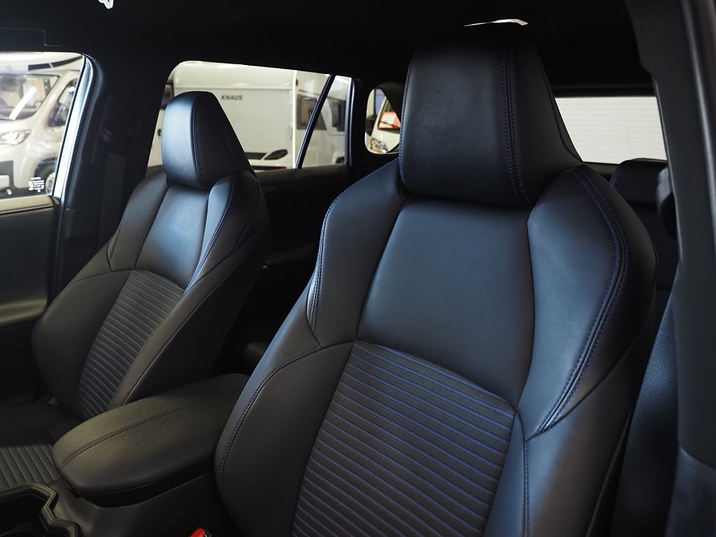 Toyota RAV4 Hybrid AWD-i E-CVT Style Kamera Dragkrok 2022