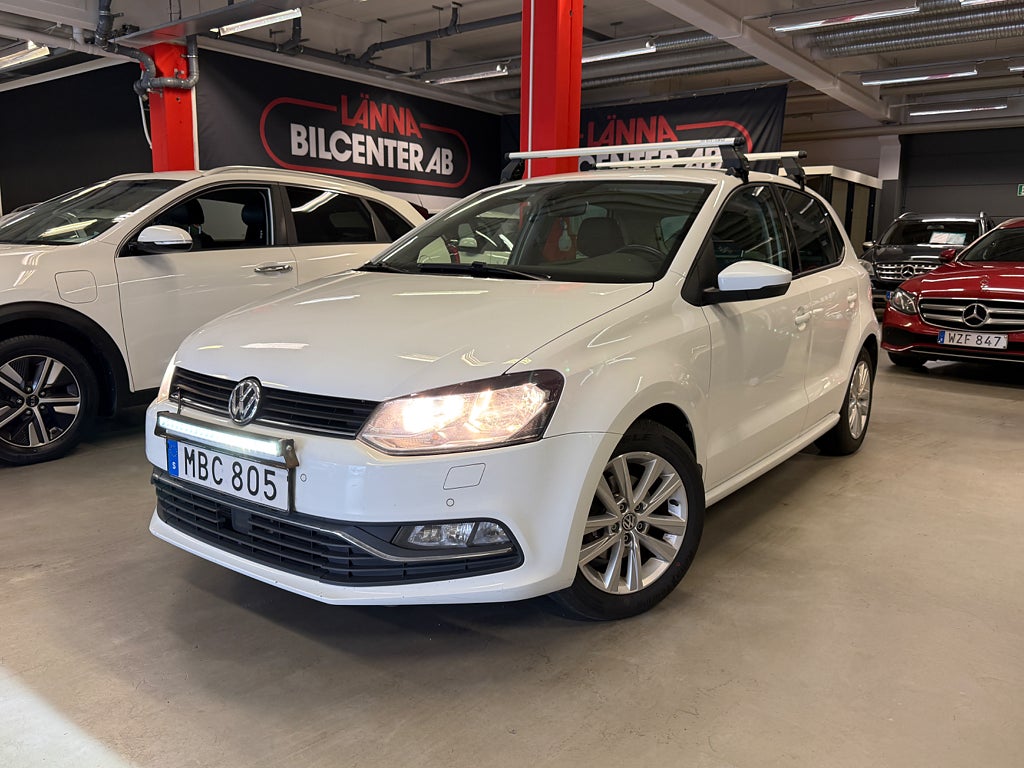 Volkswagen Polo 1.2 TSI Låga mil Ny servad PDC Bluetooth Euro 6 SoV