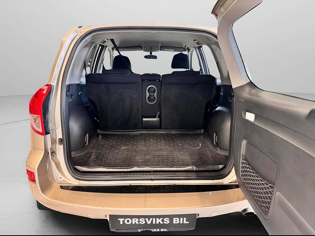 Toyota RAV4 2.0 VVT-i 4x4  - miniatyr 12