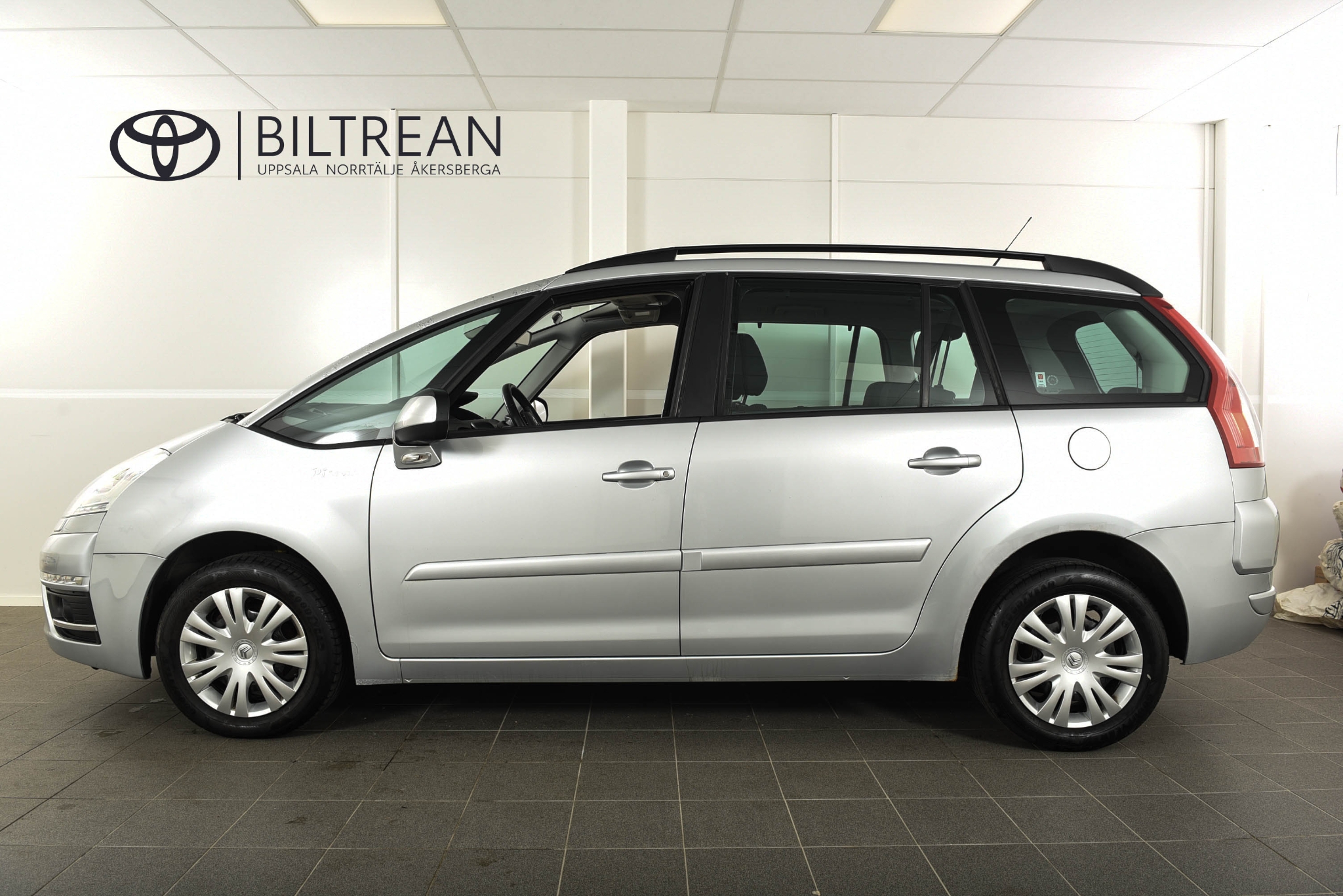 Citroen Grand C4 Picasso 2011, kuva 3/10