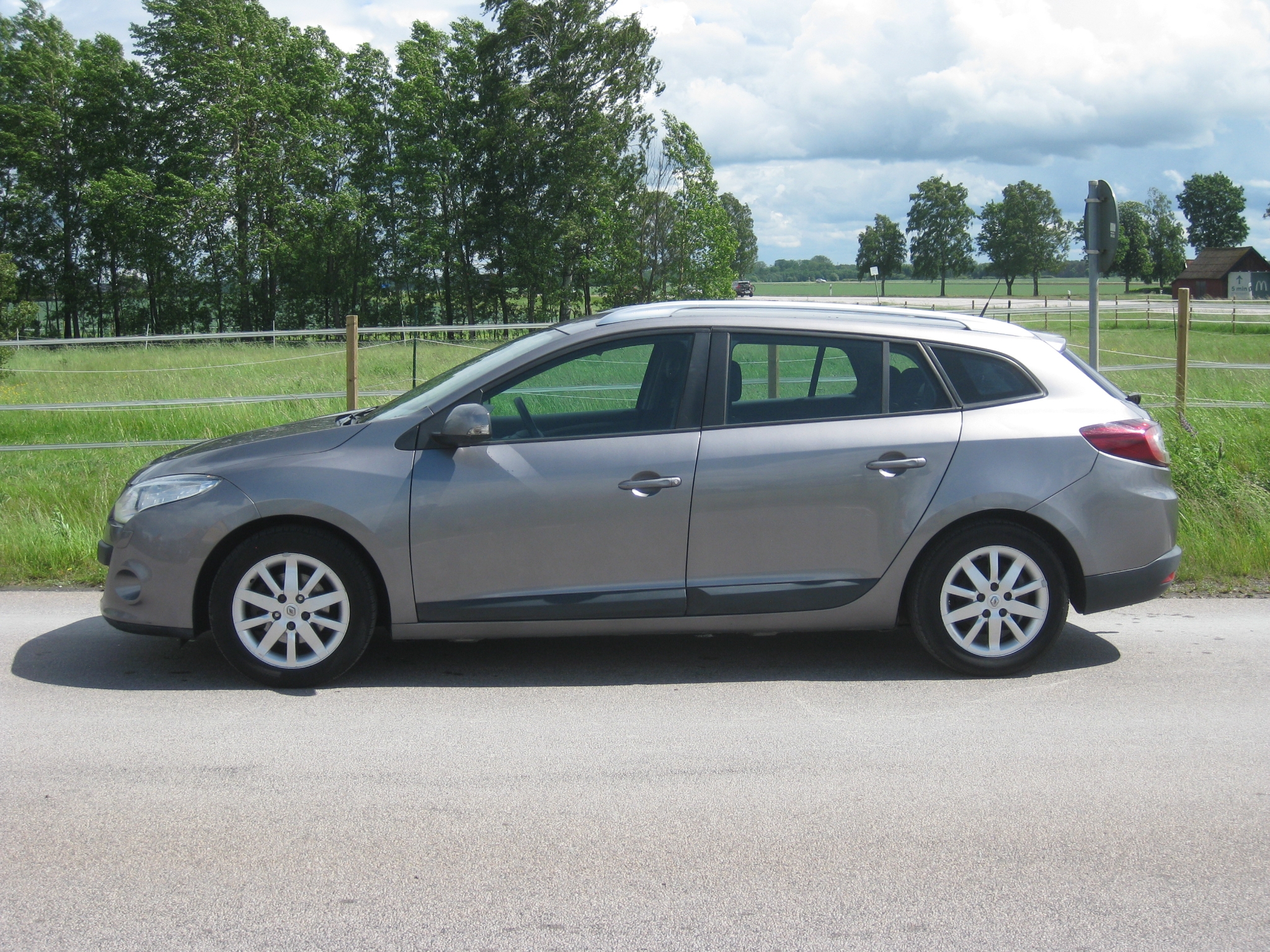 Renault Megane 2012, bild 6/44