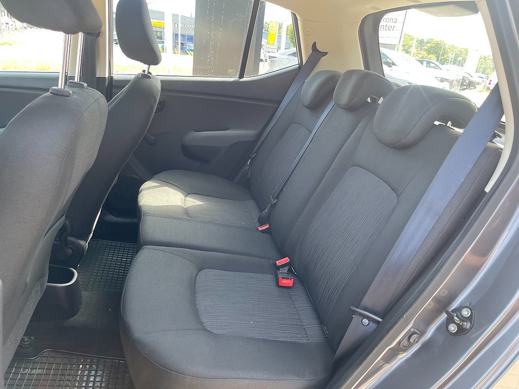 Hyundai i10 1.1 iRDE Premium, Årsskatt 360 kr, ENDAST 12180 mil