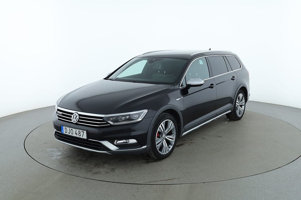 Volkswagen Passat Alltrack 4M / Värmare, CarPlay, Dragkrok