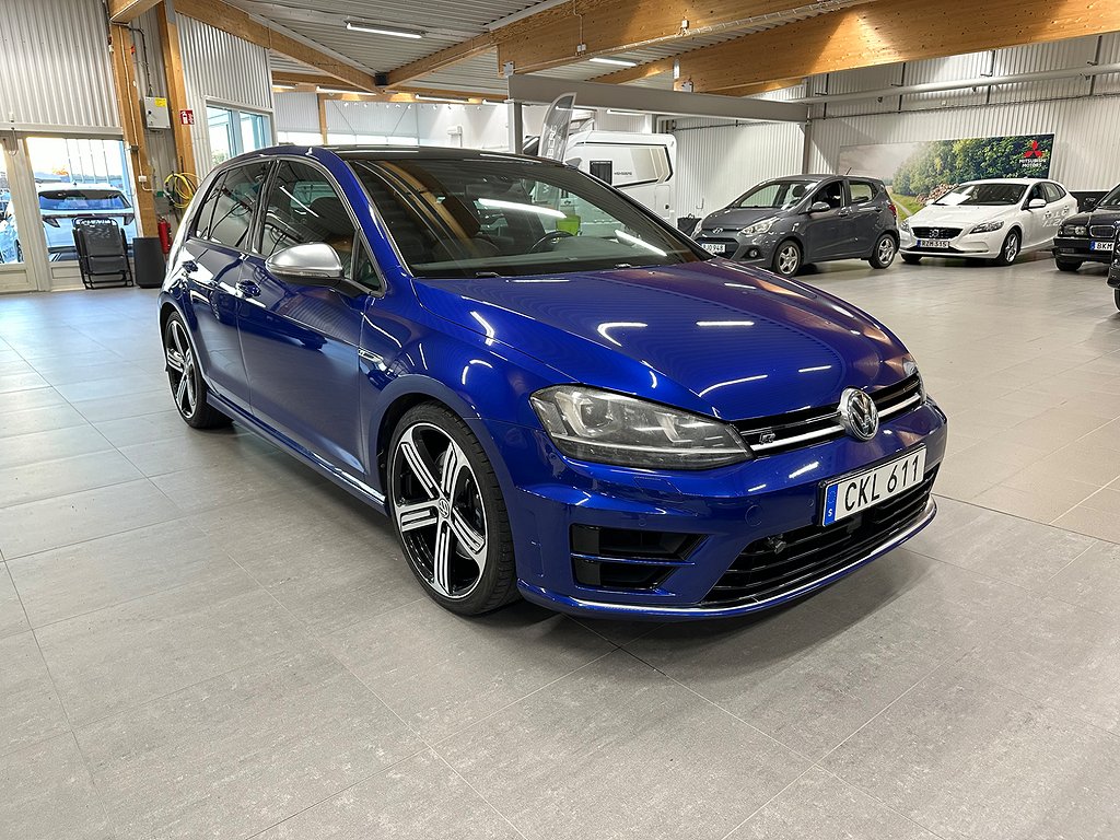 Volkswagen Golf R  Automat glaslucka "Tjejkörd" Full servad