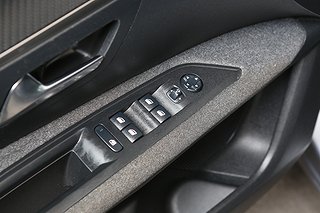 SUV Peugeot 3008 17 av 24