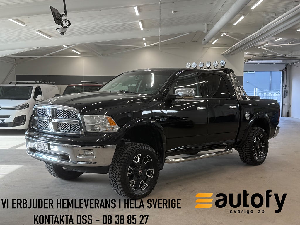 Dodge RAM 1500 Crew Cab 5.7 V8 HEMI 4x4 HÖJD MUDDERS GORHINO MOMS