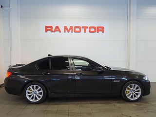 Sedan BMW 530 4 av 21