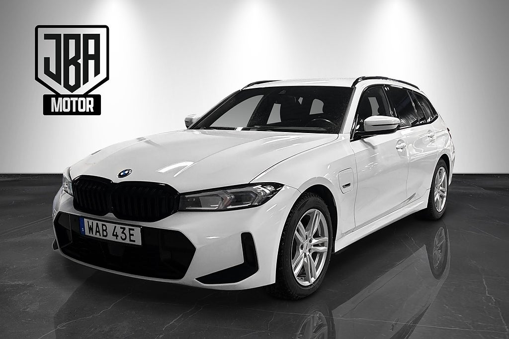 BMW 330e xDrive Touring Steptronic M Sport  Fri hemleverans!