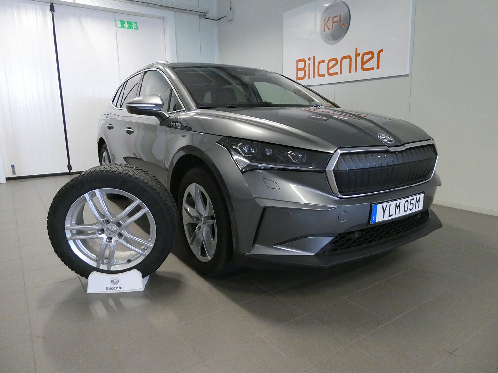Skoda Enyaq iV iV80 Drag-Navi-Kamera-Värmare-Rattvärme-Assistpaket-SoV