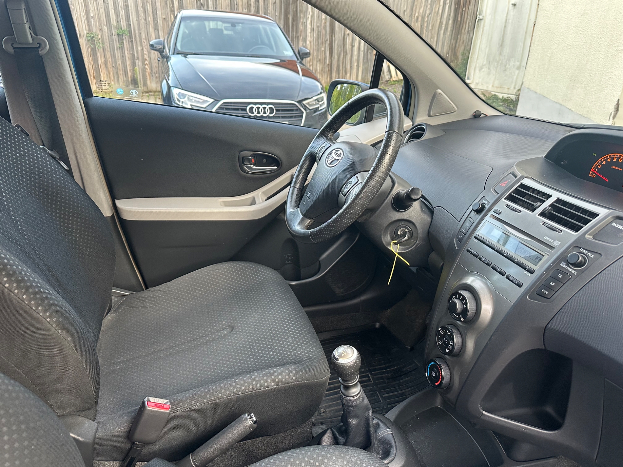 Toyota Yaris 2010, photo 7/10