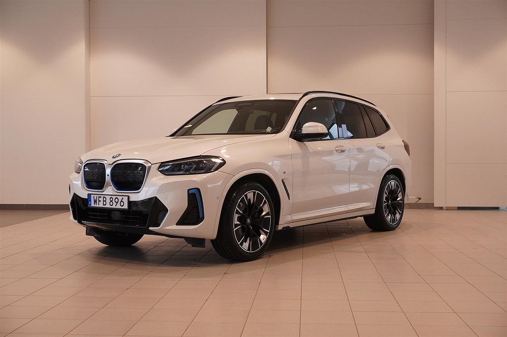 BMW iX3 Charged Plus M-Sport DAP Drag HK Keyless Panorama