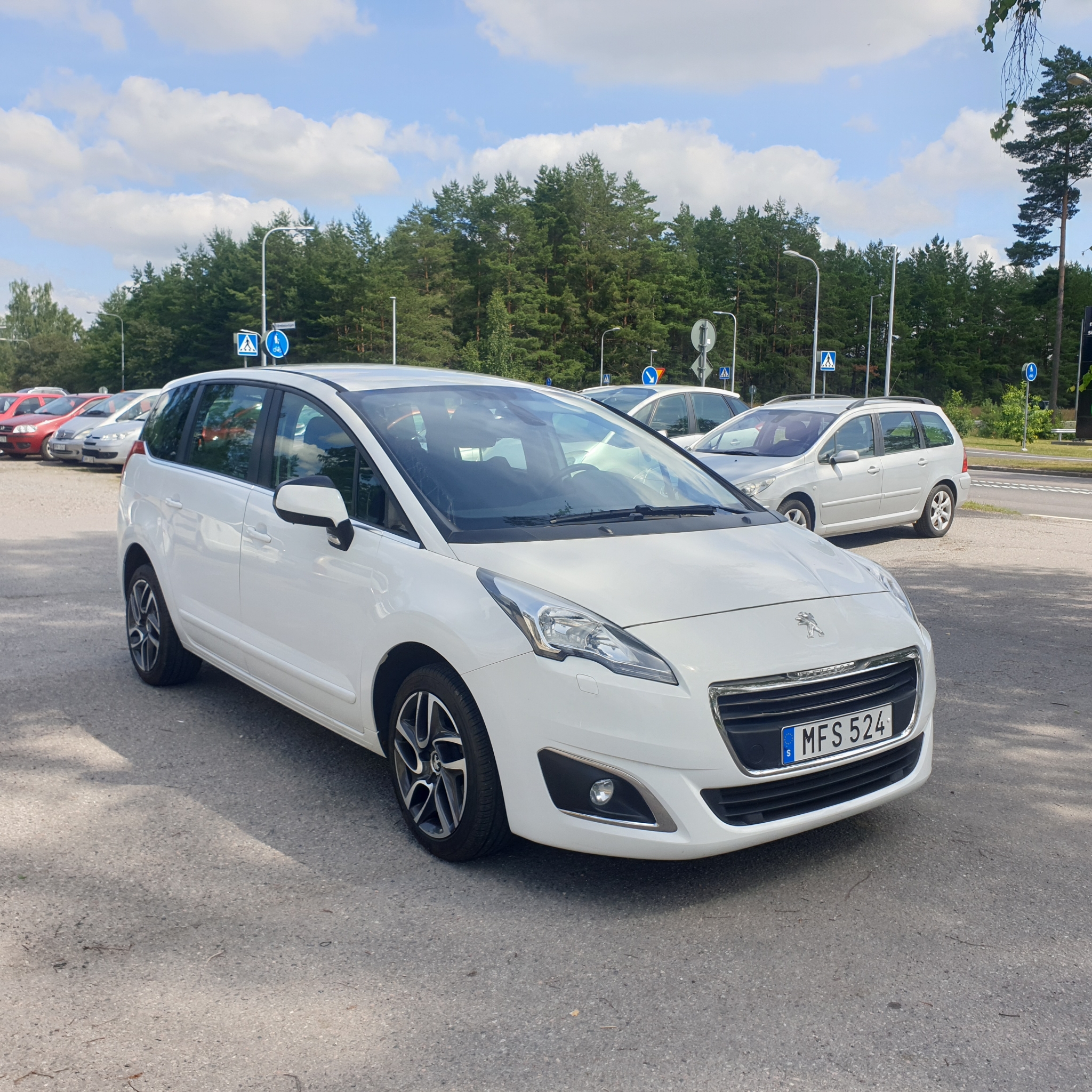 Peugeot 5008 6 -BlueHDi -7-sits 120hk 2016, kuva 3/40