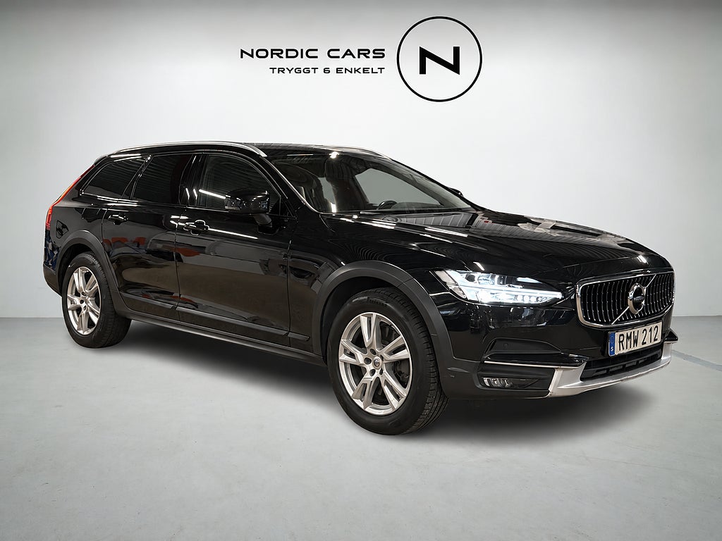 Volvo V90 Cross Country D4 AWD Geartronic Pro 190 HK Drag Navi Keyless Skinn