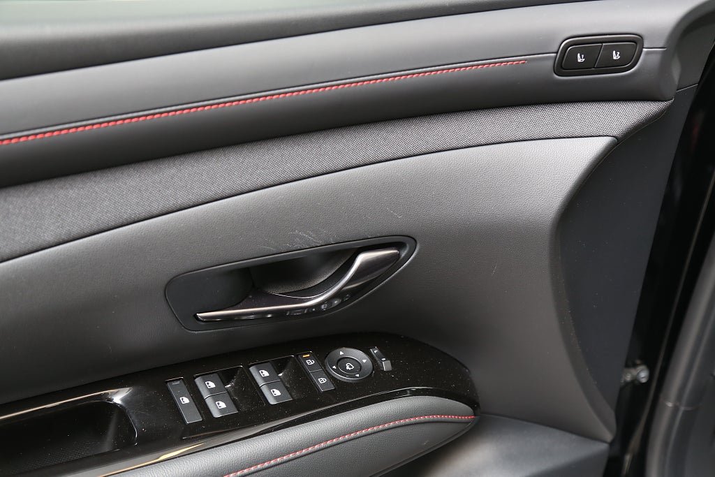 Hyundai Tucson N-Line Plug-in hybrid 4WD Dragkrok 360-kamera 2025