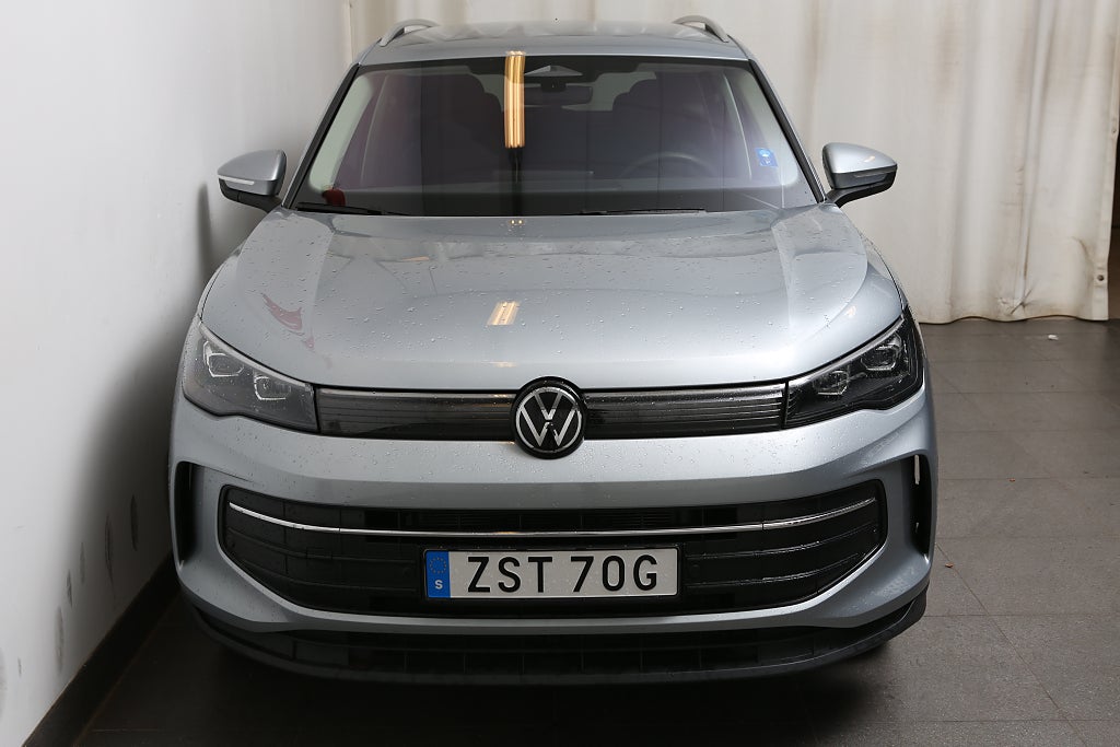 Volkswagen Tiguan 1,5 eTSI 150hk Life Edition Värmare Drag 2025