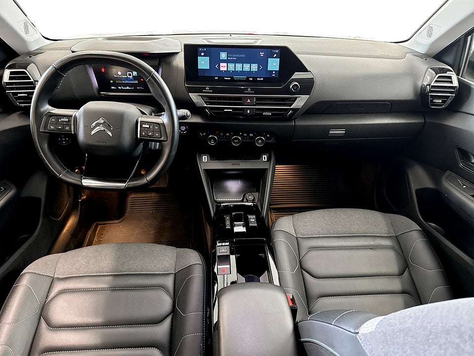 Bild på Citroën e-C4 Shine 50kWh 136hk Aut B-KAMERA CARPLAY