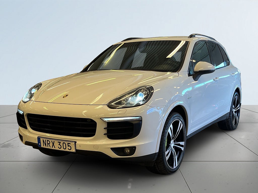 Porsche Cayenne S E-Hybrid AWD 416hk Drag/Värmare/Kamera/SoV-Hjul