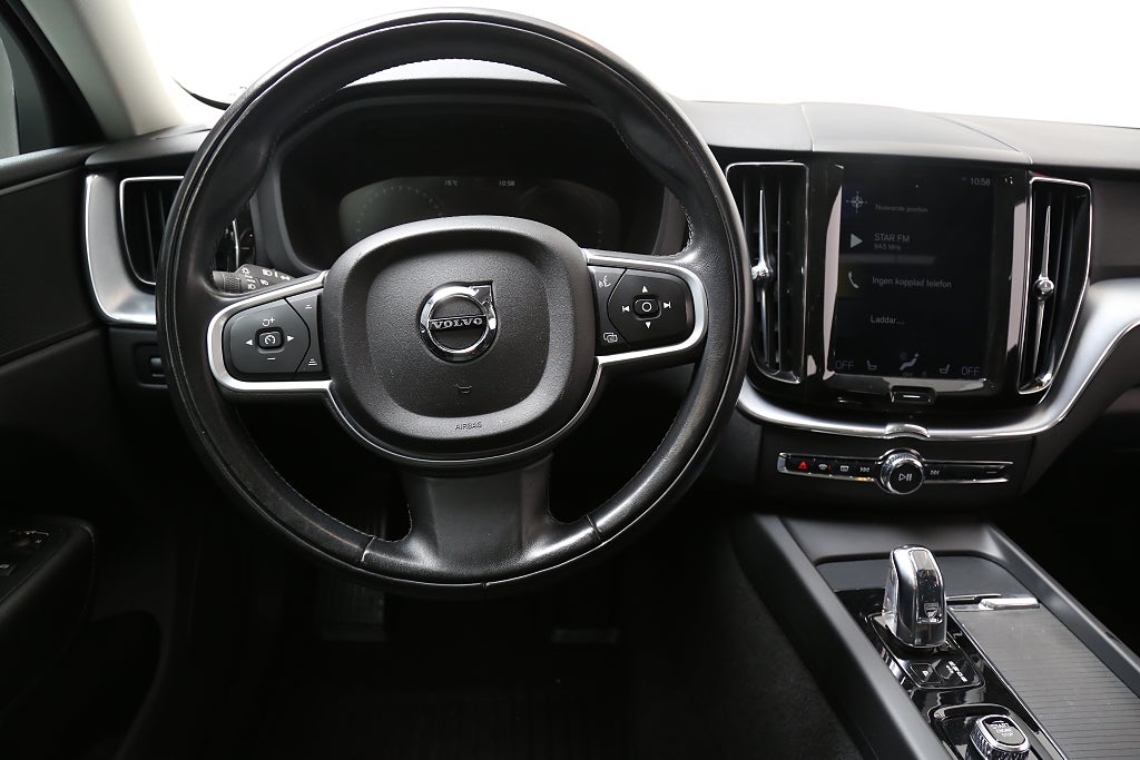 Volvo XC60 T8 Twin Engine Momentum Adv AWD Orrefors Panorama Drag 2019