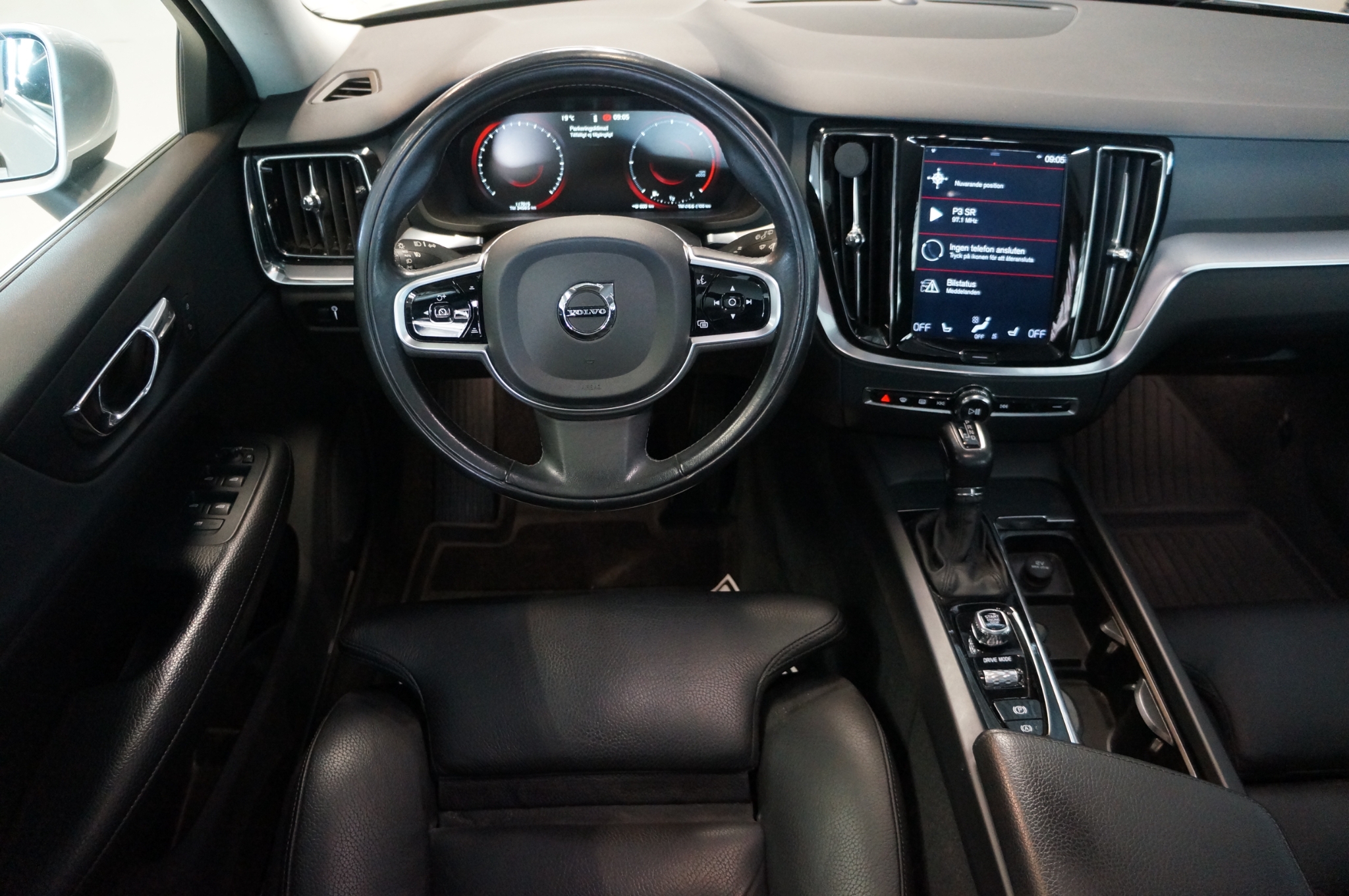 Volvo V60 D4 Momentum Läder Drag 2019, bild 7/46