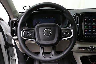 SUV Volvo XC40 18 av 29