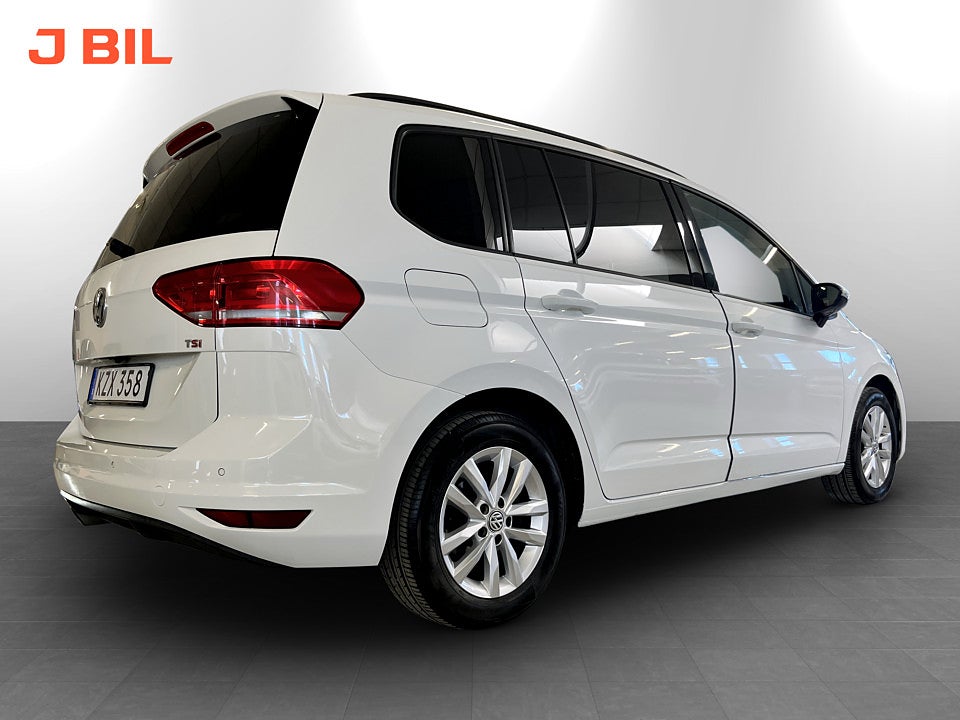 Bild på Volkswagen Touran Base 1.4 TSI 150hk Aut 7-SITS KAMREM BYTT B-KAMERA