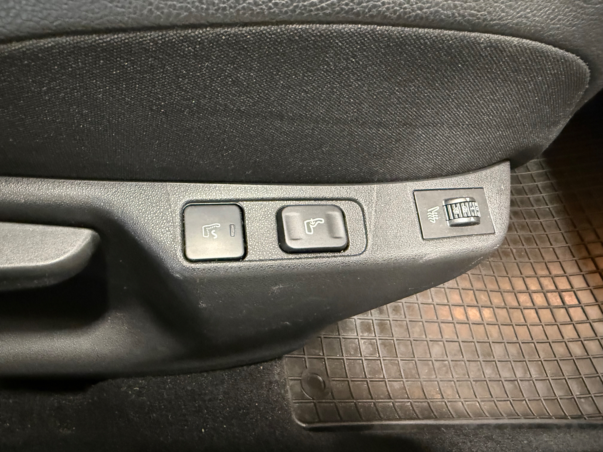 Citroen DS4 1.6 e-HDi Airdream EGS 2012, kuva 7/40