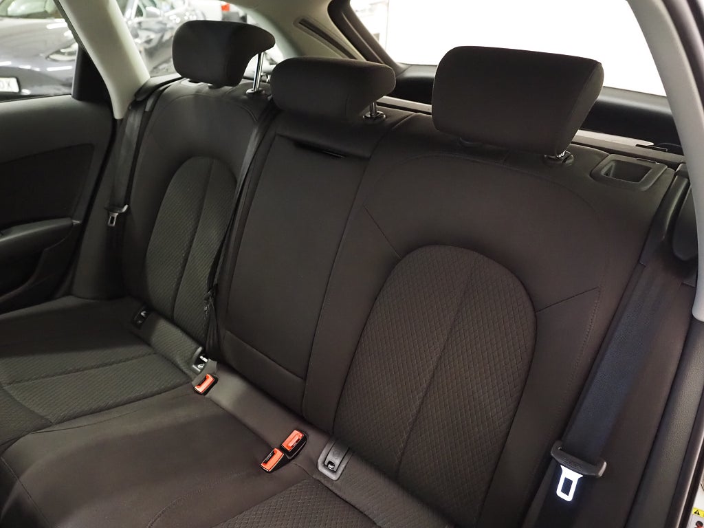 Audi A6 Avant 2.0 TDI Quattro S Tronic 190hk Drag Navi D-Värm 2018