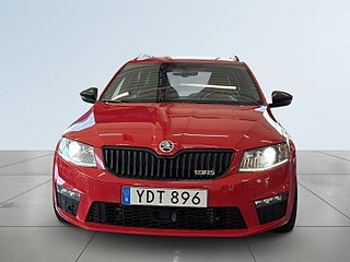 Skoda Octavia Kombi 2.0 TDI 4x4 RS S&V-hjul/Drag/Dvärm/Carplay/Skinn
