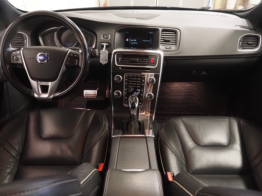 Volvo S60 D4 190hk R-Design BE Pro Taklucka|Kamera|H/K|Drag 2016