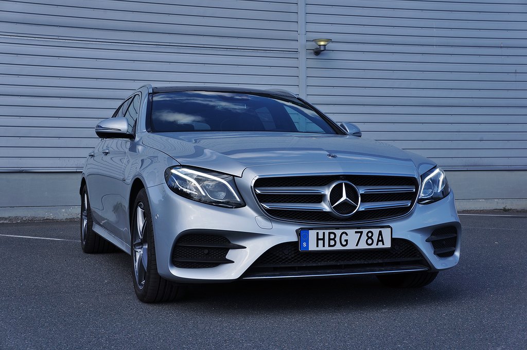 Mercedes-Benz E 300 de Plug-In AMG 360° Panorama  Navi Värmare 306hk