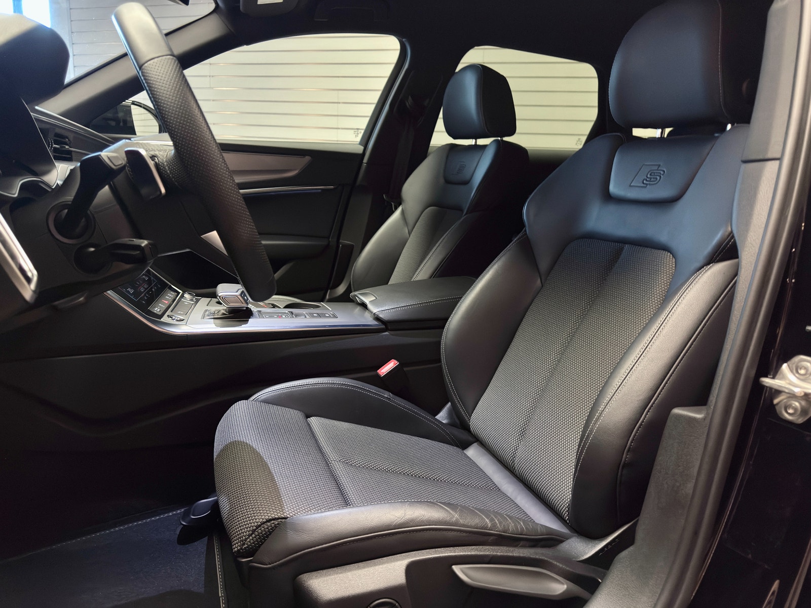 Audi A6 Avant 40 TDI quattro S Tronic | S-Line | Drag | Värmare 2023 - miniatyr 16