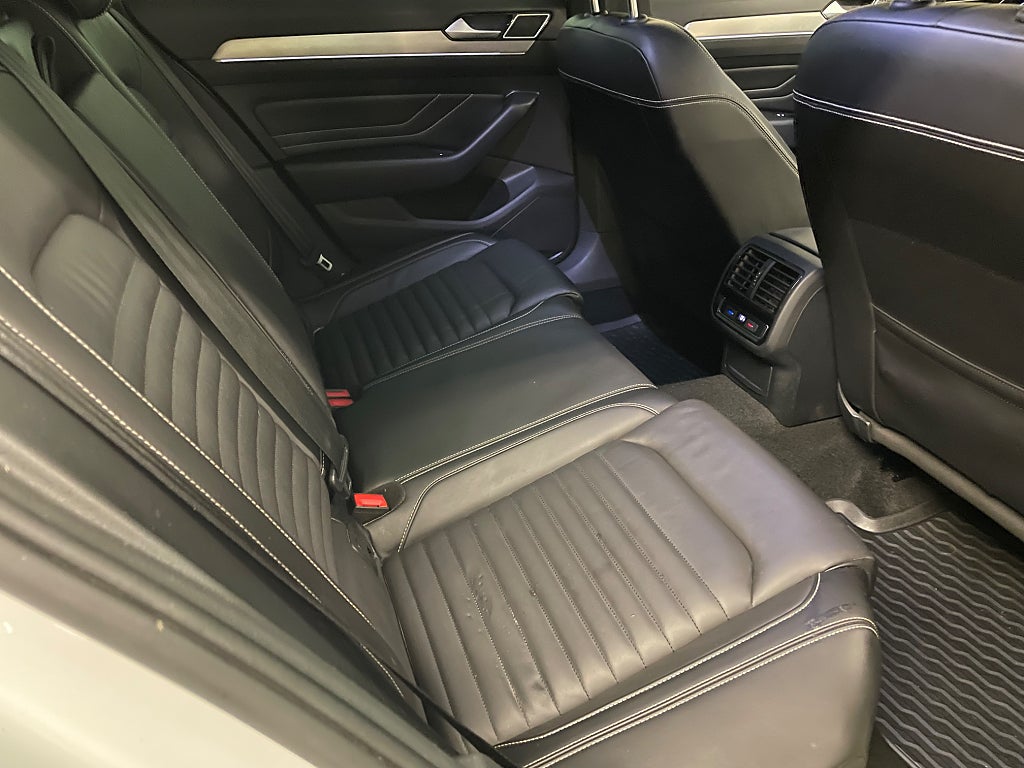 Volkswagen Passat 2021 - miniatyr 11
