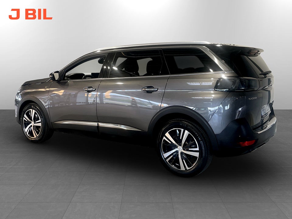 Bild på Peugeot 5008 GT 1.2 PT 130hk Aut 7-SITS B-KAMERA CARPLAY