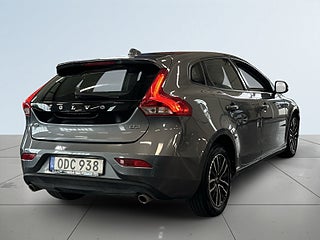 Volvo V40 D3 Geartronic Momentum S&V-hjul/Dvärm/Psens/BT – bild 6