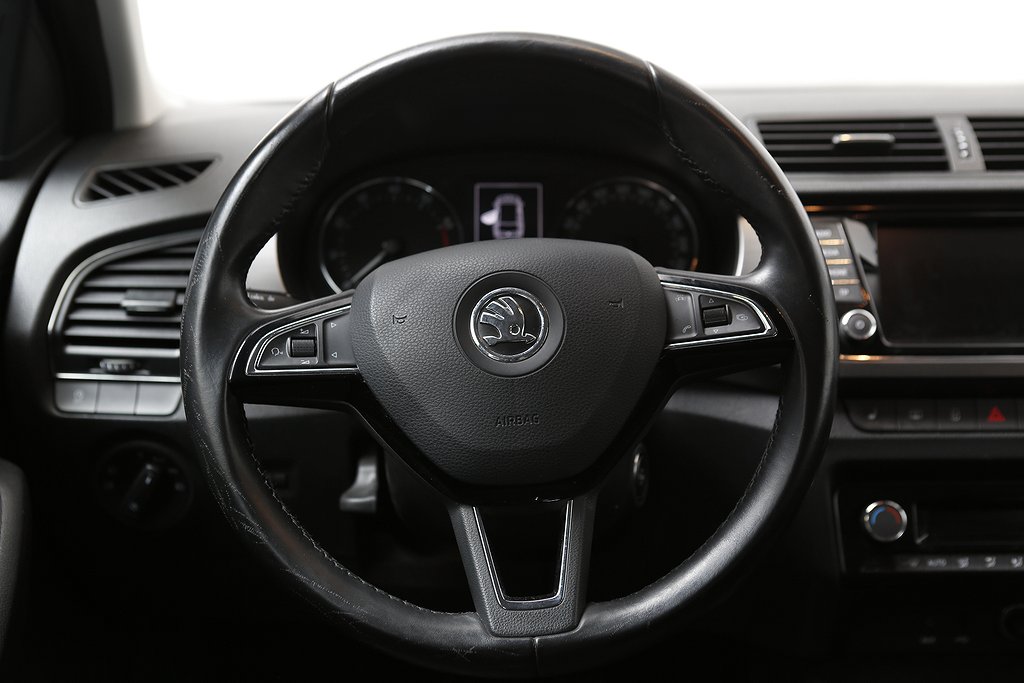 Skoda Fabia 1,2 TSI 90hk Style Combi Motorvärmare 2016