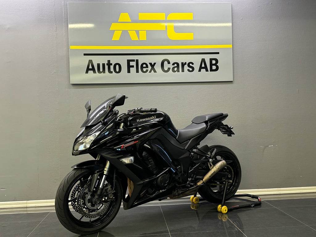 Kawasaki Ninja Z1000SX | ABS | AKRAPOVIC | NYTT DÄCK | 