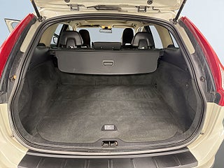 Volvo XC60 D3 Summum SoV-hjul/Panorama/Dvärmare/Dragkrok/Skinn – bild 12