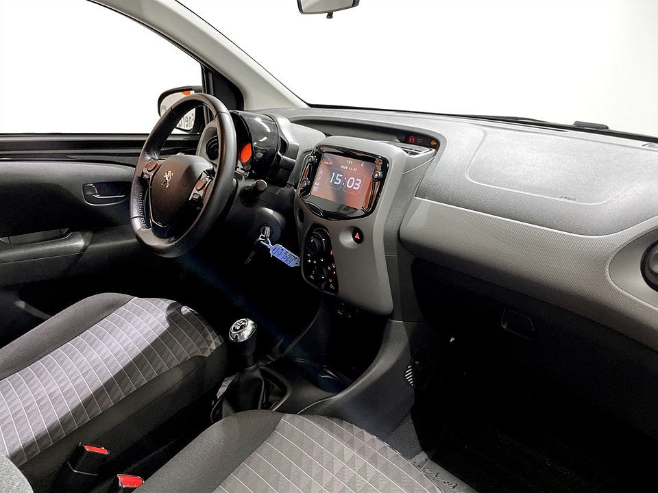 Bild på Peugeot 108 5D Active 1.0 PT 72hk - B-KAMERA, CARPLAY