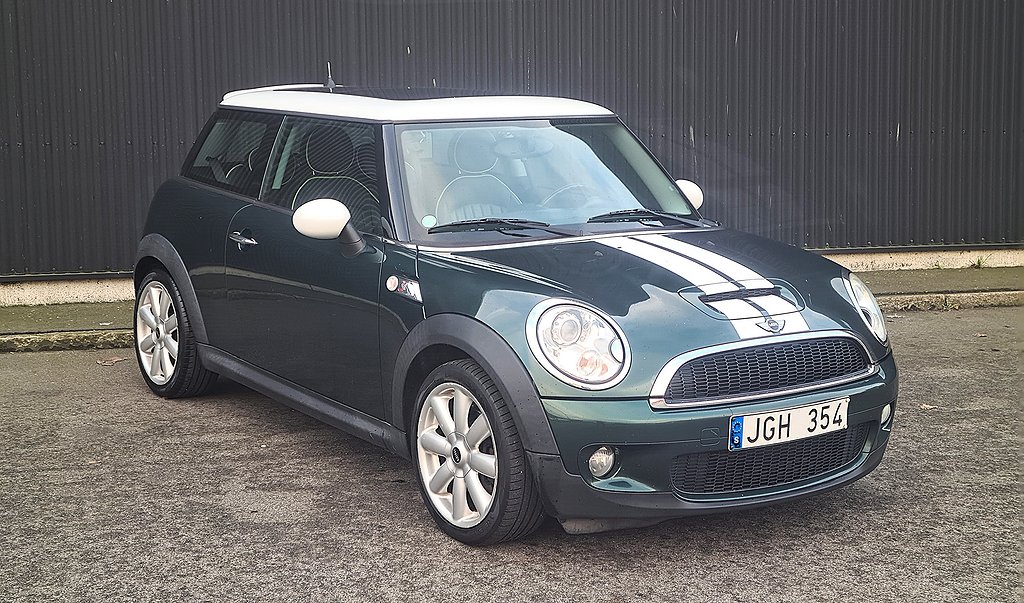 MINI Cooper S Maunell 174 HK Nybesiktigad Panoramatak Euro 4