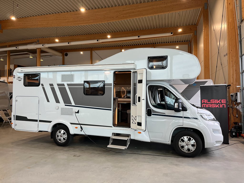Carado A 464 / B-kort / 6 bältade / 6 Sovplatser / 845 Mil - Carado