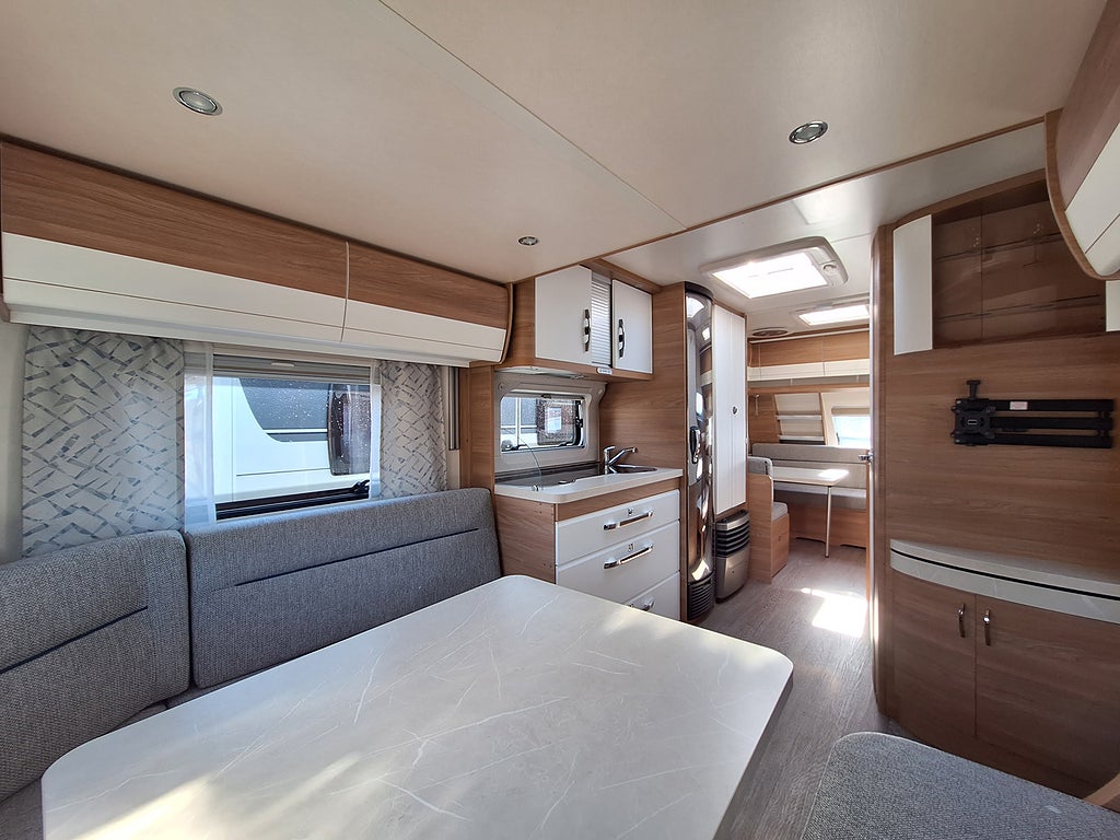 Hobby De Luxe 515 UHK Barnkammare, Tält- 2025