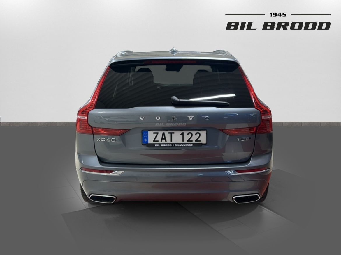 Volvo XC60 2018, photo 5/47