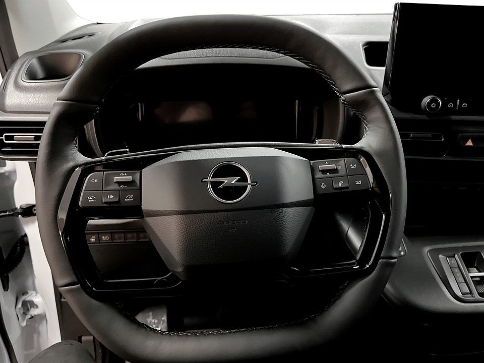 Bild på Opel Combo Elite Diesel 130hk Aut L2 - EDITION!Service Vhjul