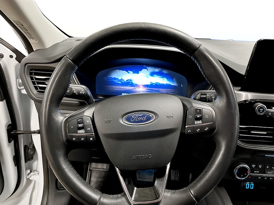 Bild på Ford Kuga Titanium 2.5 PHEV 225hk Aut DRAG B-KAMERA