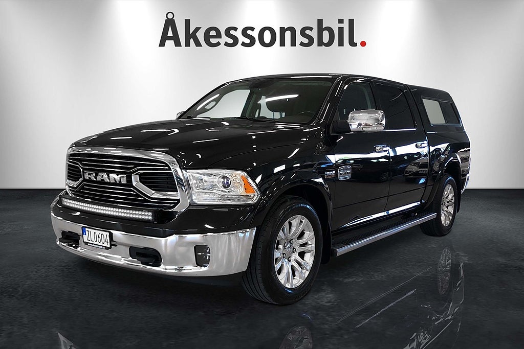 Dodge 1500 Crew Cab 5.7 V8 HEMI 4x4 TorqueFlite, 395hk longhorn